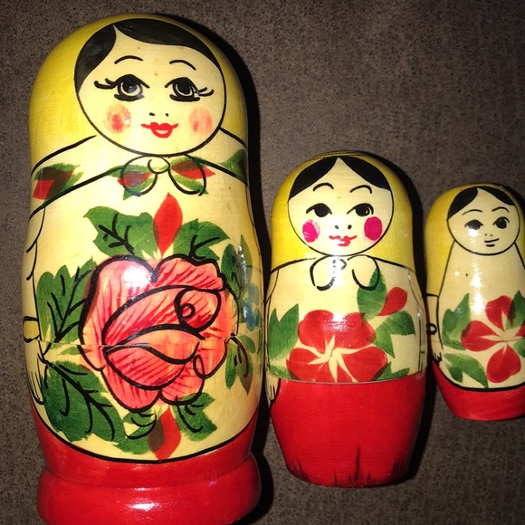 Russian nesting dolls set of 5 - Picture 9 of 12
